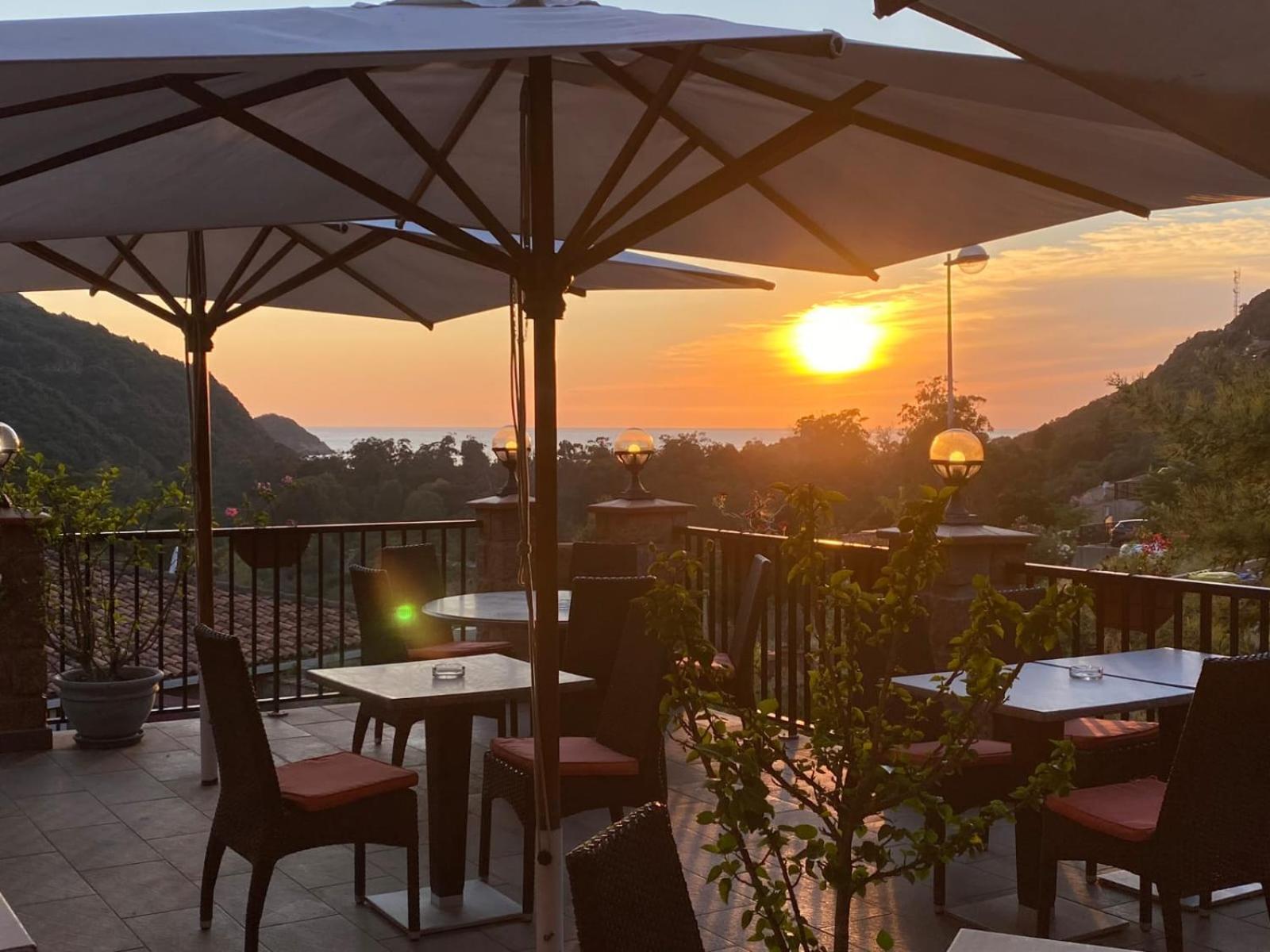 Le Porto T3 55M2 Vue Mer Immeuble Traditionnel En Pierre De Taille Avec Prestations Exceptionnelles Barbecue Ordinateur Videosurveillance Terrasse Panoramique Exterior foto